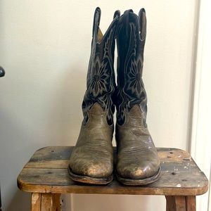 Womens Tony Lama Cowboy boots
